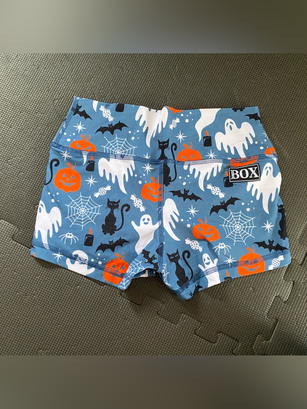 Rok The Box shorts, M